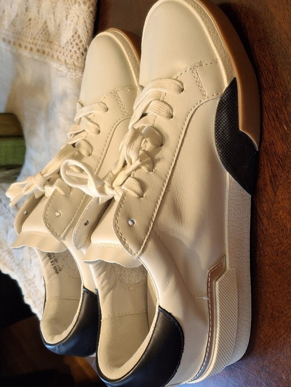 Womens White Dolce Vita Sz 7.5 HELIX - Picture 4 of 13